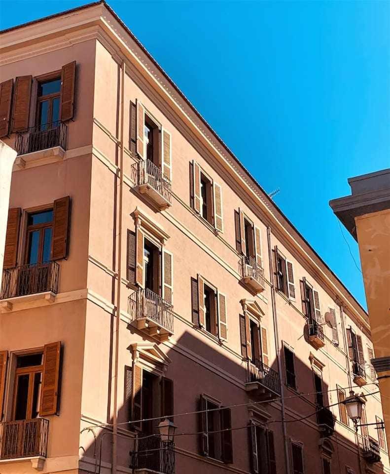 Apartamento My Exclusive Cavour Loft Da Sogno A Cagliari Exterior foto