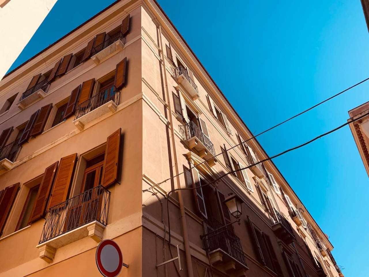 Apartamento My Exclusive Cavour Loft Da Sogno A Cagliari Exterior foto